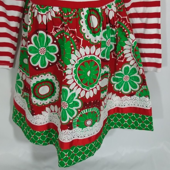 Girls Christmas Holiday Dress in a Size 4 - Picture 5 of 10